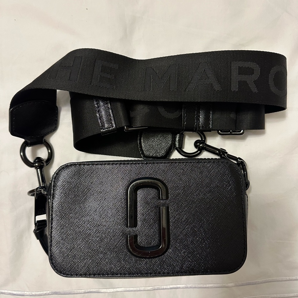Marc Jacob Snapshot - in great shape